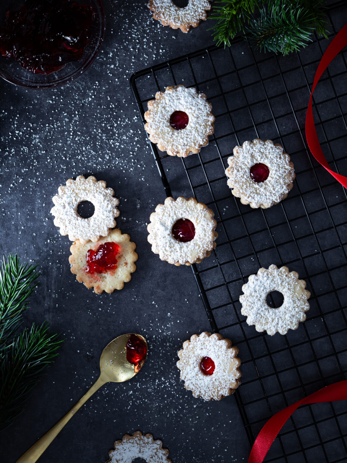 Linzer Plätzchen - nach Omas Rezept - Plätzchen &amp; Cookies